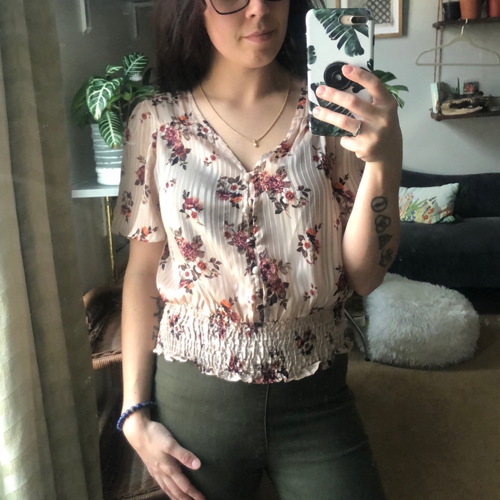 Pretty floral top